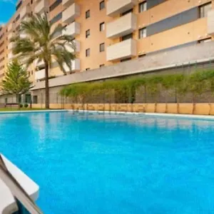 Keywise Perfect Location Next To Maria Zambrano Station, Central , Beach ,Pool And Free Parking Malaga