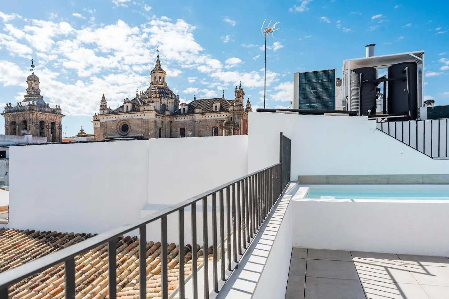 Slow Suites Salvador Sevilla